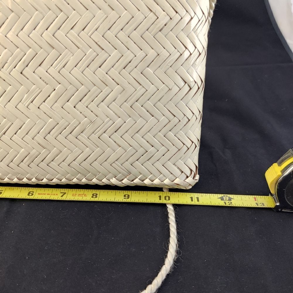 Vintage Lord & Taylor Woven Straw Crossbody Bag – Minimal Summer Clutch - Picture 9 of 14